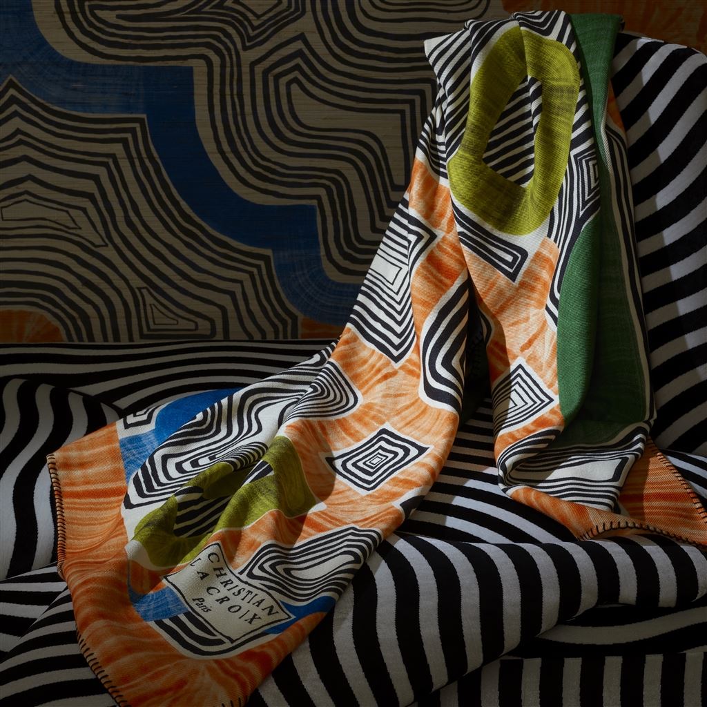 Plaid geht nach Les Baux Cypres