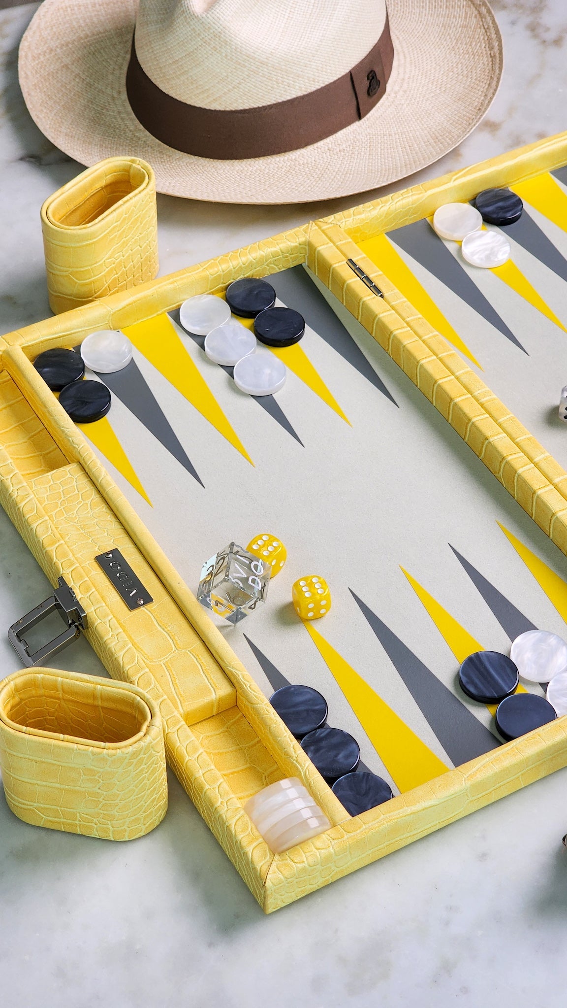 Zitronen-Alligator-Backgammon – Mittel