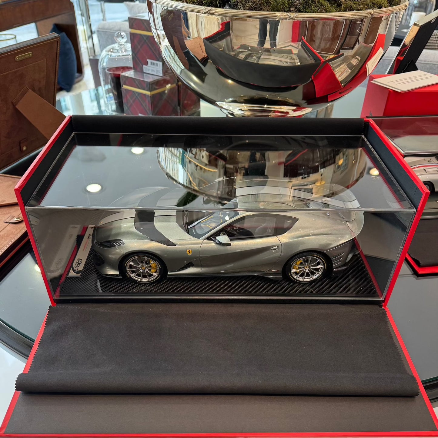 Maquette Ferrari 812 Competizione 1/12e