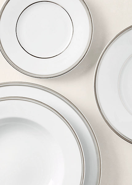 Großer Teller Wilshire Platine Versilbert