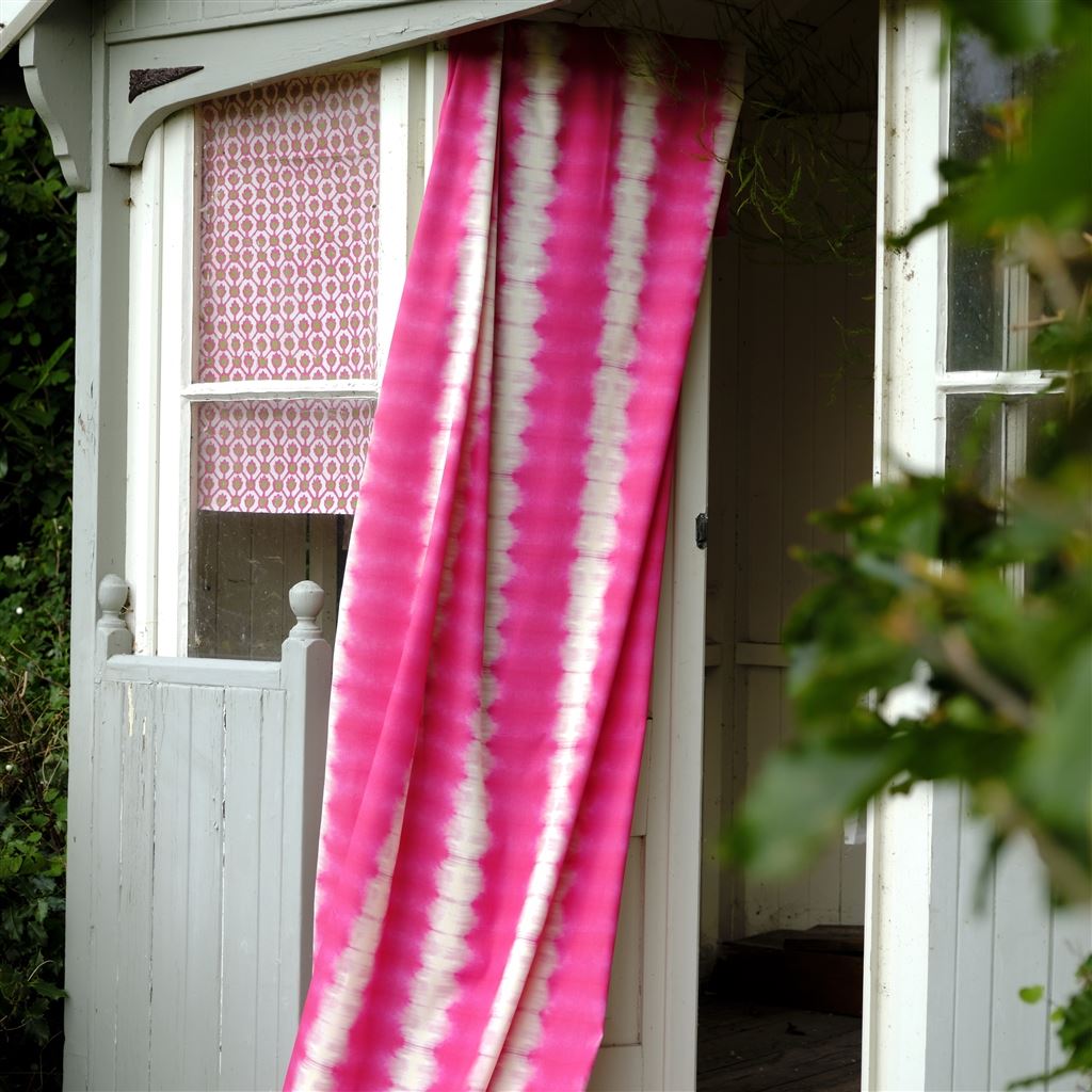 Savine Outdoor Fabric Fuchsia