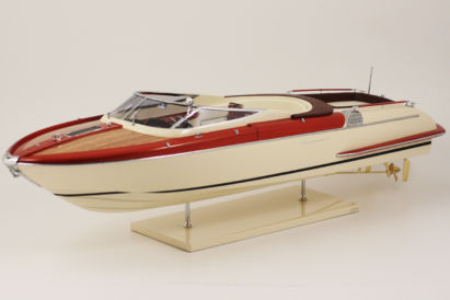 Riva Aquariva Super 84cm Model Kit - Ivory