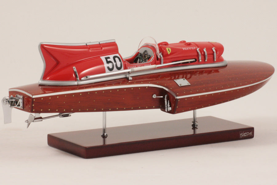 Modello ARNO XI 25cm - Motore Ferrari