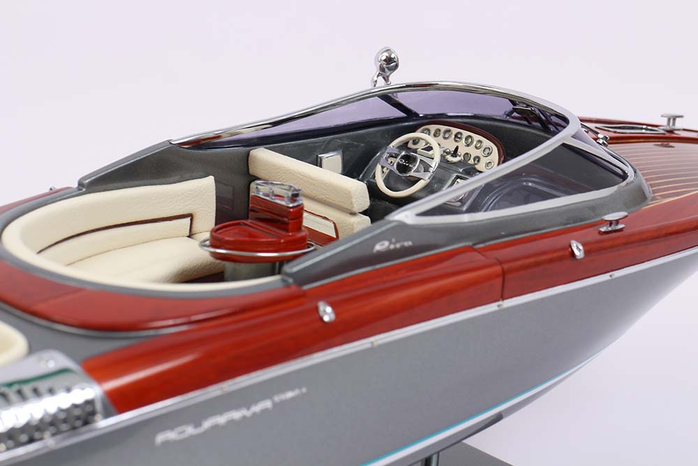 Maquette Riva Aquariva Super 56cm - Grey Shark