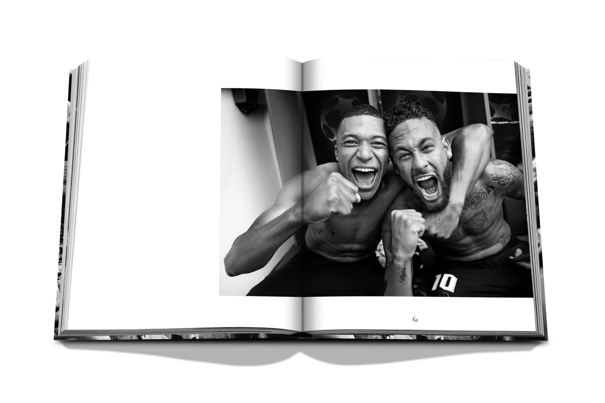 Buchen Sie Paris Saint-Germain: Impossible Collection