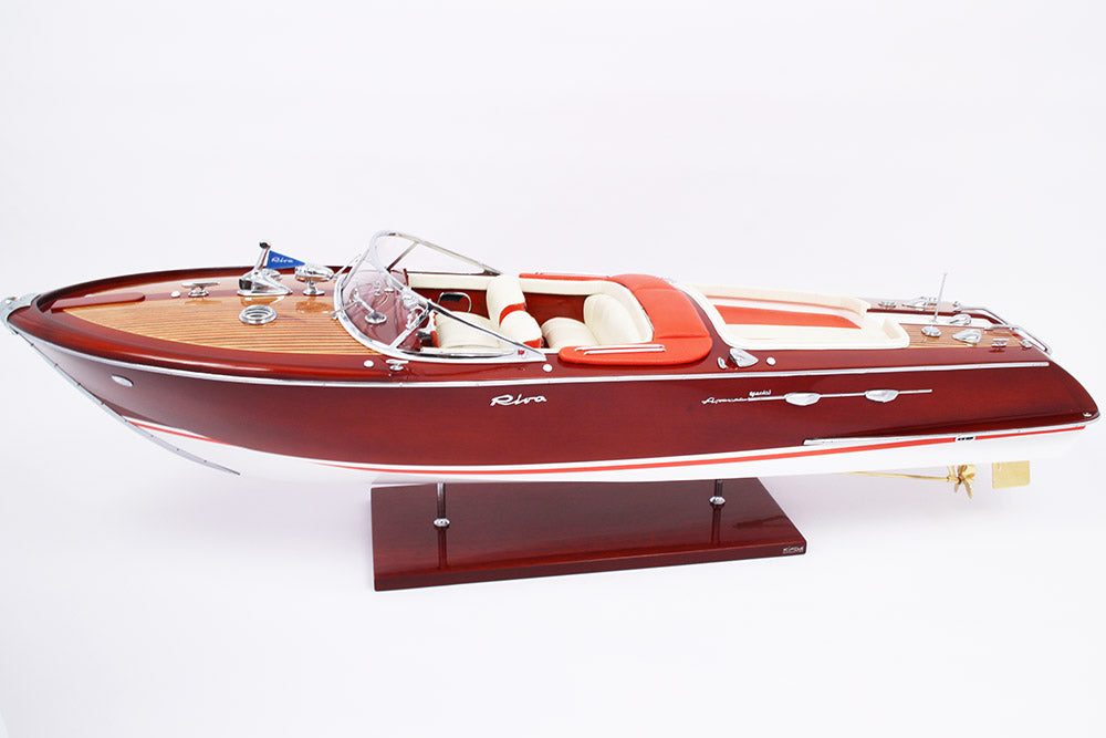 Modello Riva Aquarama Special 87cm - Corallo