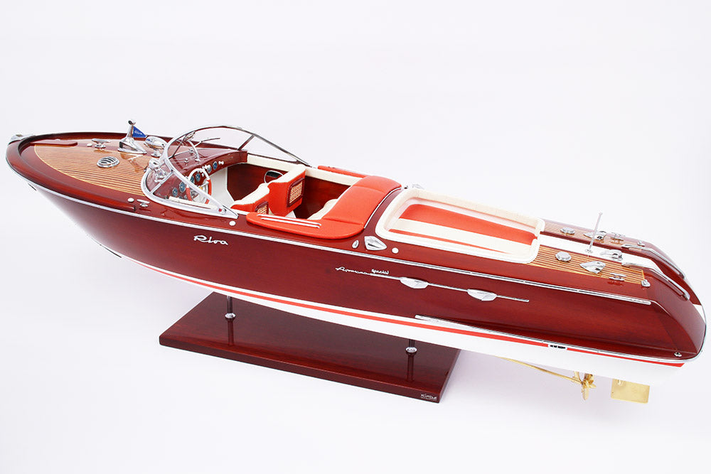 Modello Riva Aquarama Special 87cm - Corallo
