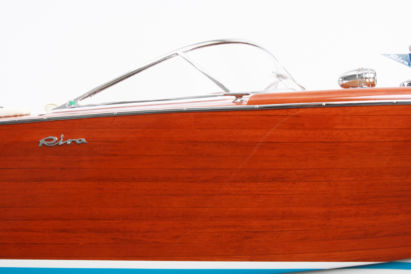 Riva Aquarama Special 125 cm Modellbausatz – Elfenbein