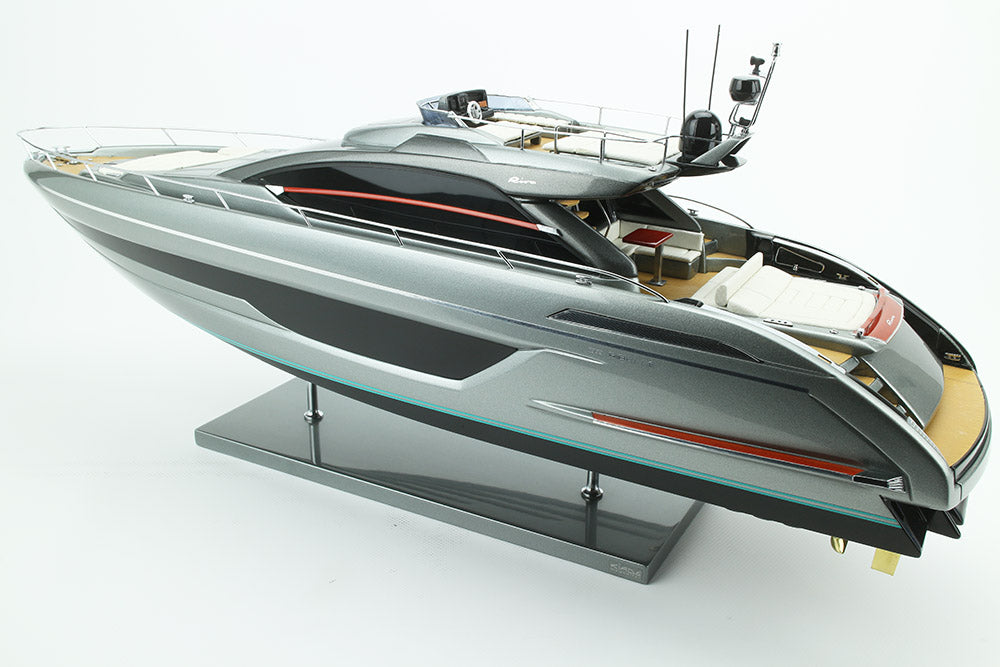 Modello Riva Ribelle 68cm - Grey Shark