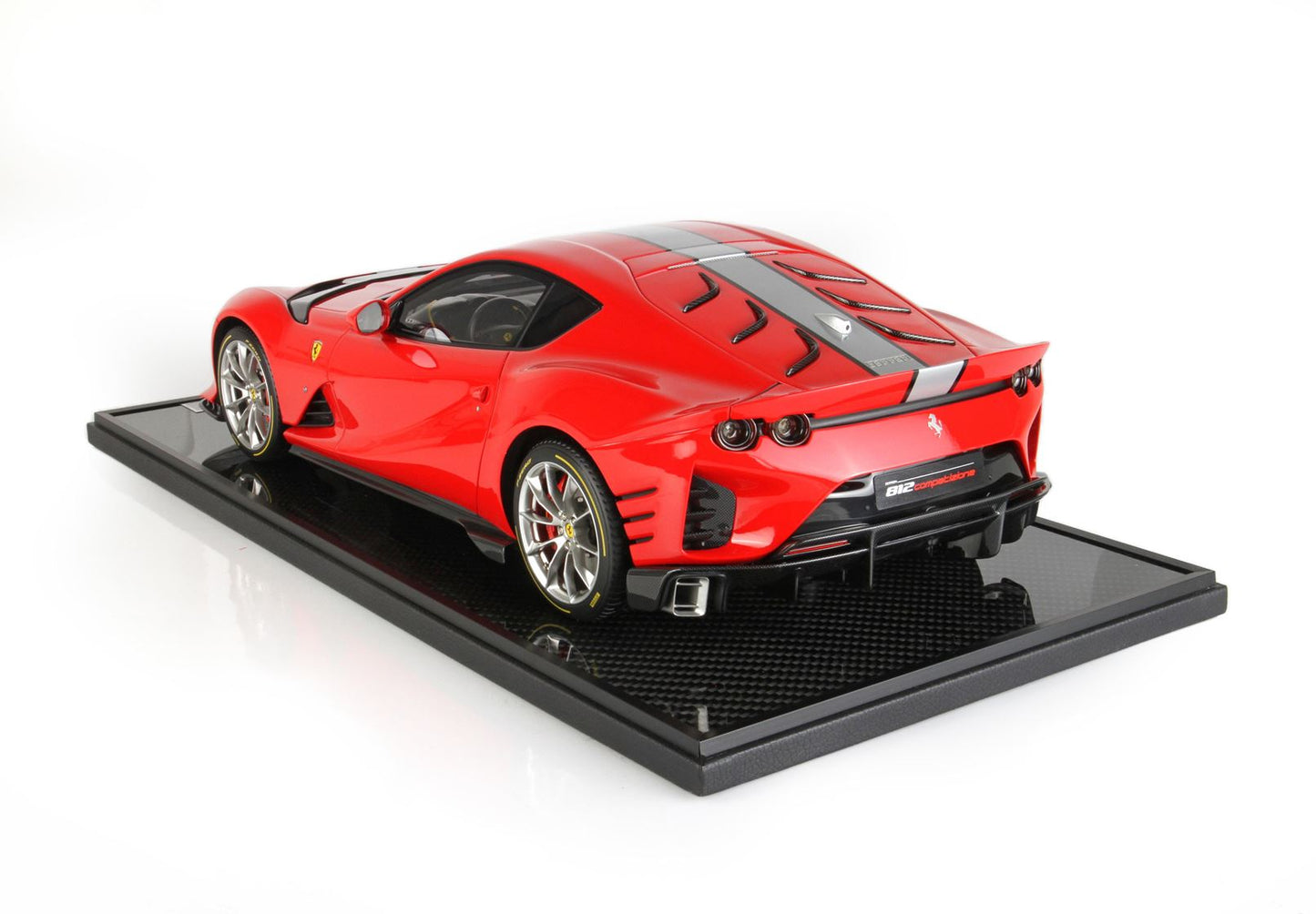 Ferrari 812 Competizione 1/12 scale model