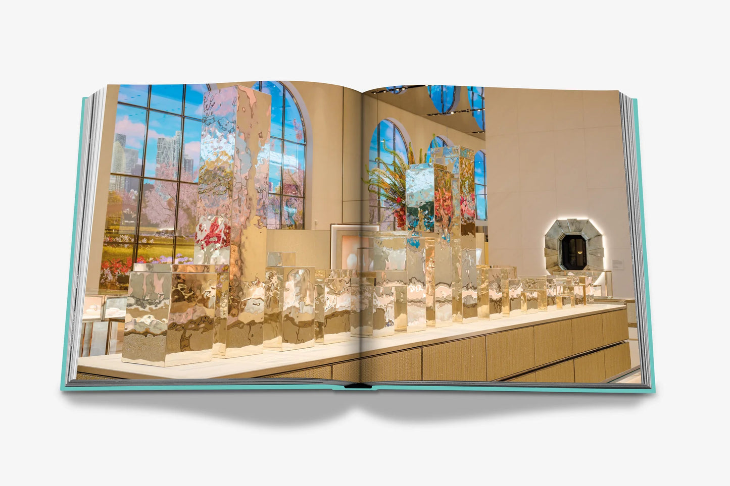 Book Tiffany &amp; Co.: The Landmark Assouline