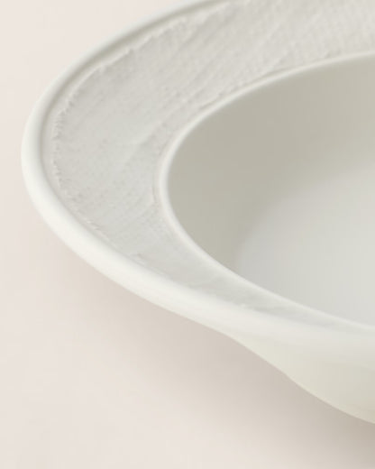 Large Alexander plate