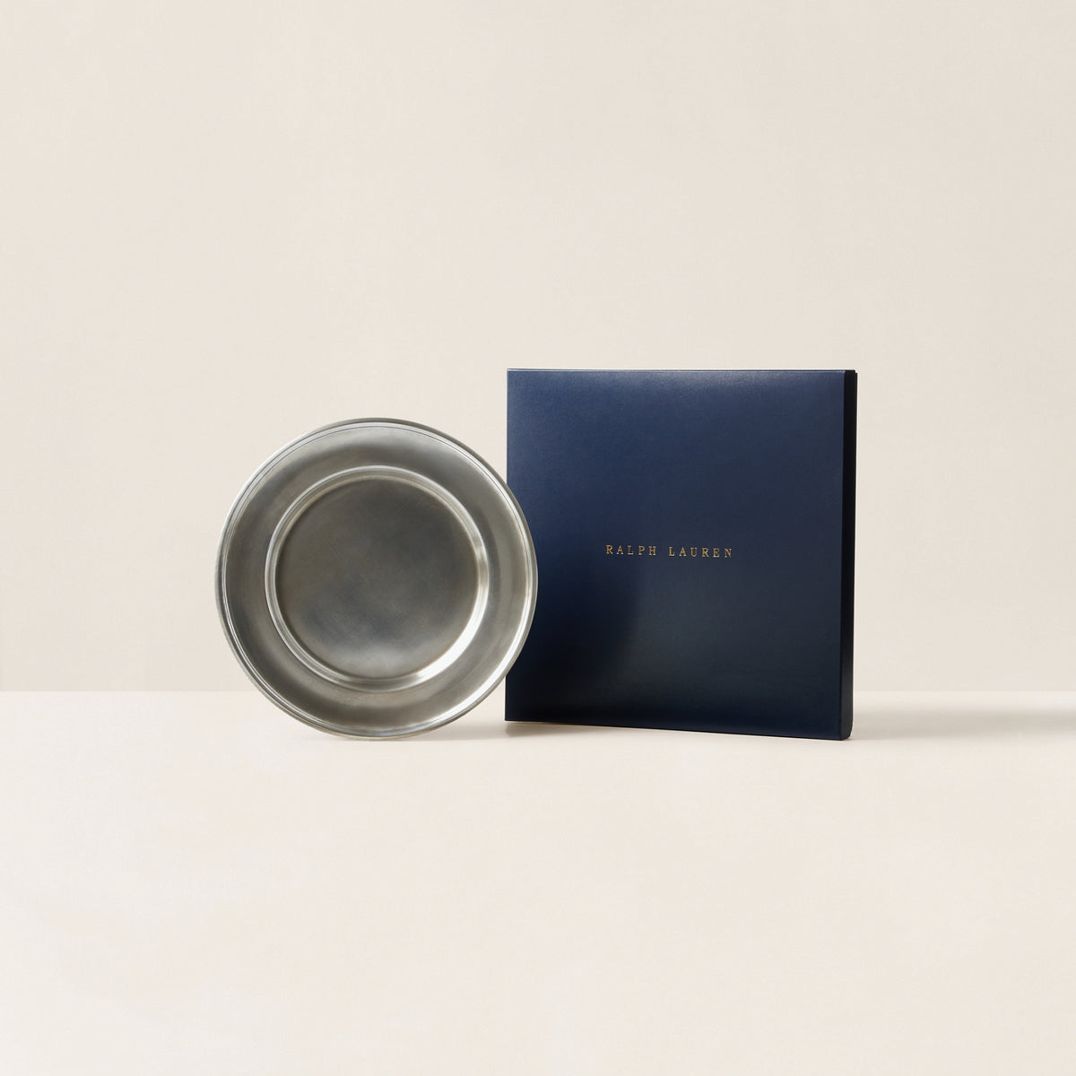 Assiette de présentation Winslow étain Ralph Lauren Home