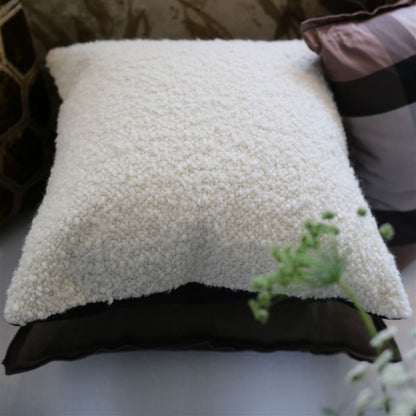 DG Bouclette Wool Cushion Cormo Chalk
