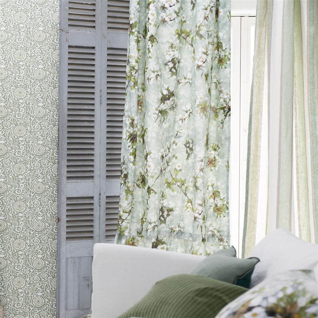 Fleur D Assam Platinum Fabric