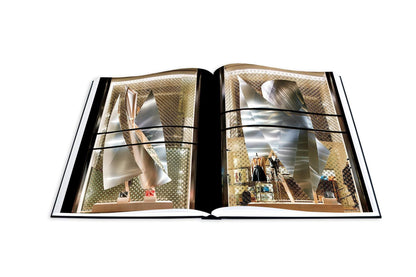 Livre Louis Vuitton Windows: Impossible Collection