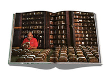 Charger l&#39;image dans la galerie, Livre Cigars: Impossible collection
